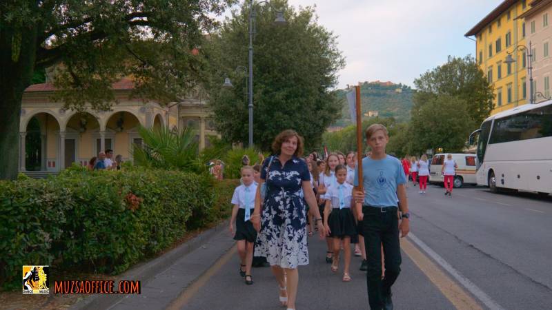 vonulás.jpg